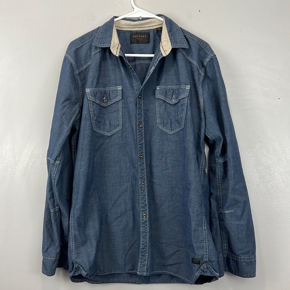 𝅺Outpost Makers Button up shirt